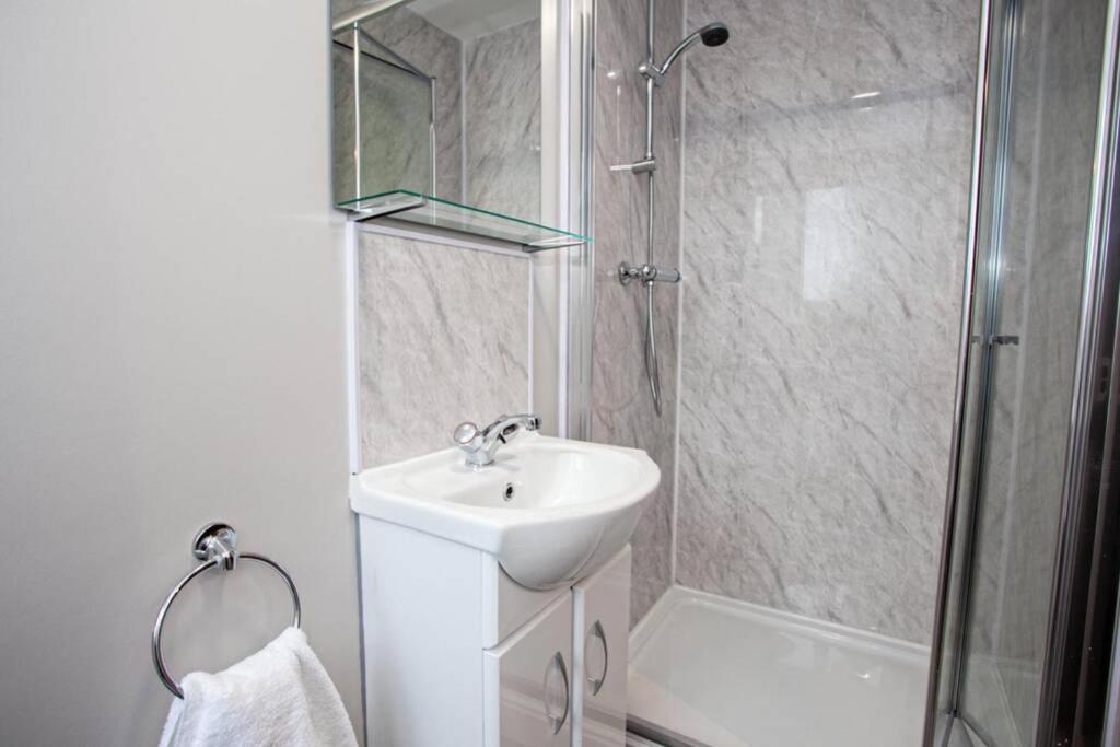 Fabulous Newly Refurbished Apartment - Great Links Bury  Buitenkant foto